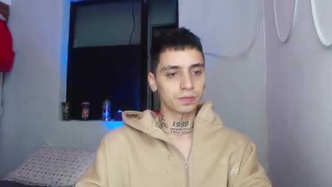 Snapshot of xalejo_max chatting on November 21, 8:07 pm xalejo_max online show from November 21, 8:07 pm