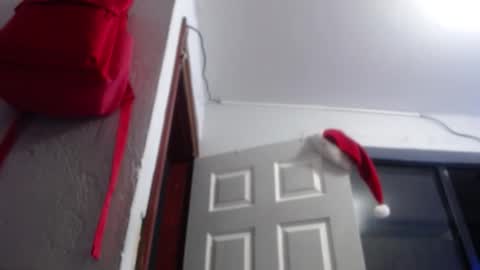 Snapshot of xalejo_max chatting on November 28, 6:27 am xalejo_max online show from November 28, 6:27 am