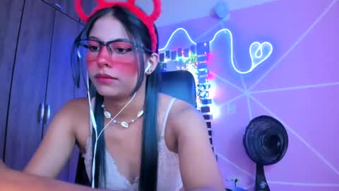 XALLYSONX online show from January 22, 2:46 pm