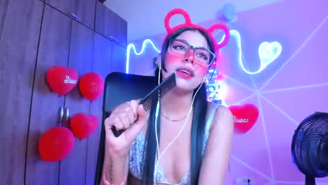 XALLYSONX online show from February 17, 2:26 pm