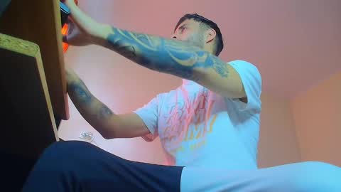 XanderCageX online show from January 7, 11:48 am