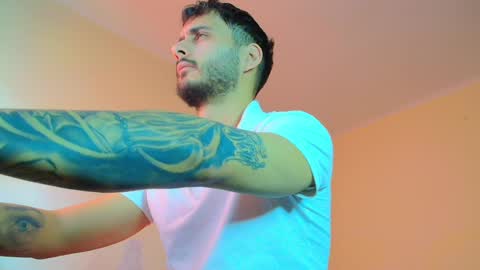 XanderCageX online show from February 5, 1:00 pm