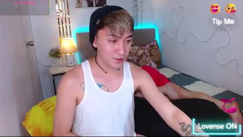 khris online show from October 24, 7:10 pm