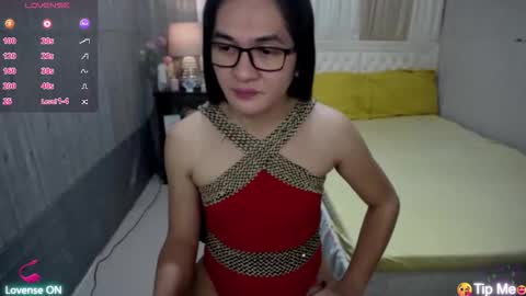xasiantrnaslover online show from November 7, 11:38 pm