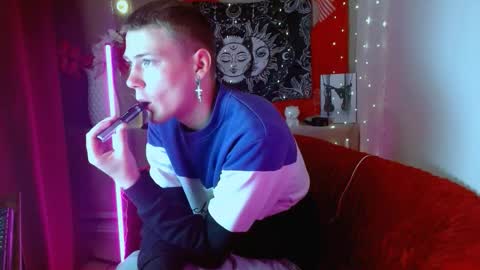 xavier_night81 online show from September 15, 7:52 am