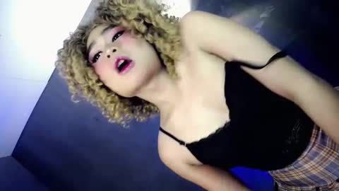 Snapshot of xchinita_kyanggx chatting on December 22, 3:44 pm kianna online show from December 22, 3:44 pm