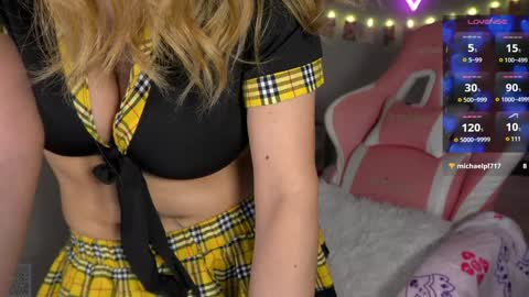 spoil me here  online show from February 26, 10:04 am