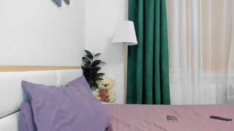 xf33tx online show from January 24, 9:05 pm