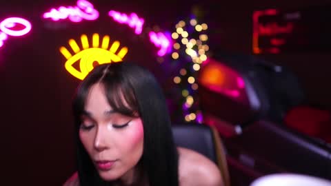 Anne online show from January 20, 12:15 am