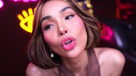 Anne online show from February 21, 6:18 am