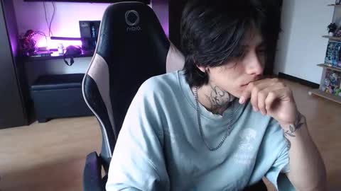 xIce Boy online show from December 5, 1:52 pm