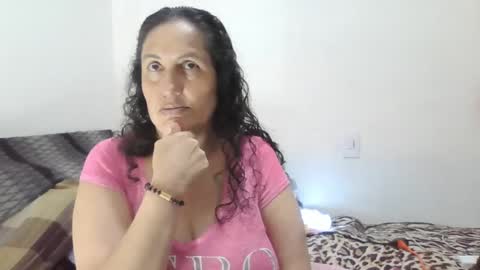 Ximena online show from February 6, 11:37 pm