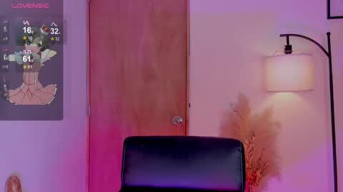 camila online show from December 23, 5:32 pm