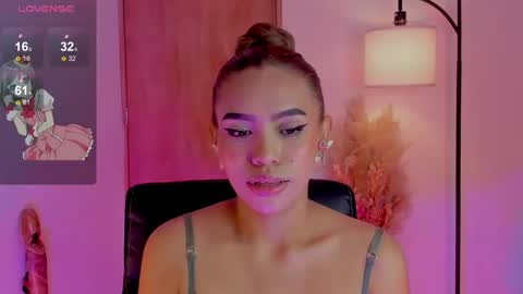 camila online show from January 10, 4:33 am