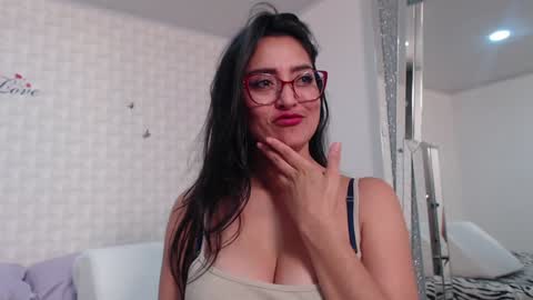 ximena suarez online show from January 10, 6:42 am