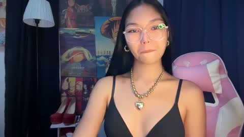 Snapshot of xmonica_cummerx chatting on January 23, 7:32 am Sweet Monica online show from January 23, 7:32 am