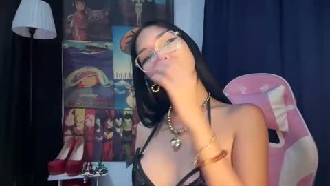 Snapshot of xmonica_cummerx chatting on January 28, 7:43 am Sweet Monica online show from January 28, 7:43 am