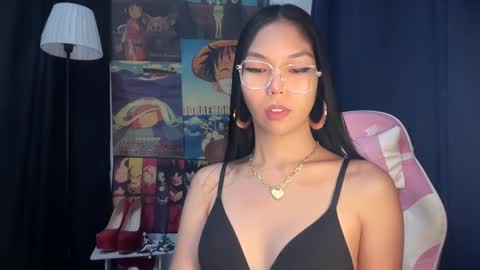 Snapshot of xmonica_cummerx chatting on February 4, 7:29 am Sweet Monica online show from February 4, 7:29 am