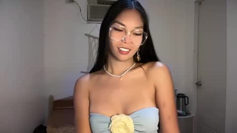 Snapshot of xmonica_cummerx chatting on February 25, 6:58 am Sweet Monica online show from February 25, 6:58 am