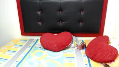 Snapshot of xshopyx chatting on February 23, 6:07 am xshopyx online show from February 23, 6:07 am