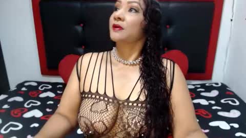 Snapshot of xshopyx chatting on November 23, 3:28 am xshopyx online show from November 23, 3:28 am