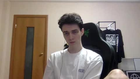 traqqq online show from February 11, 6:44 pm