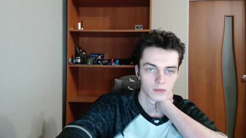 traqqq online show from September 11, 7:58 pm