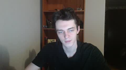 traqqq online show from November 11, 5:57 pm