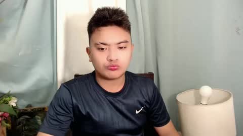 Loyd online show from December 14, 5:14 pm