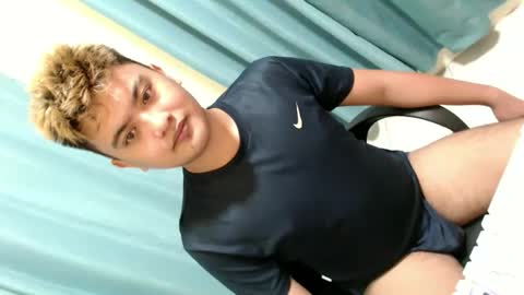 Loyd online show from December 3, 8:29 pm