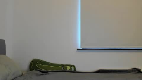 Snapshot of xxkimber_bentonxx chatting on December 4, 10:57 am Next online Monday to Friday 10am till 2pm UK time online show from December 4, 10:57 am