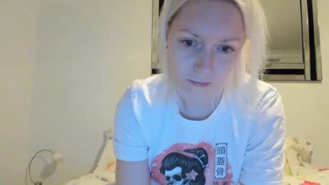 Snapshot of xxkimber_bentonxx chatting on January 3, 6:03 pm Next online Monday to Friday 10am till 2pm UK time online show from January 3, 6:03 pm