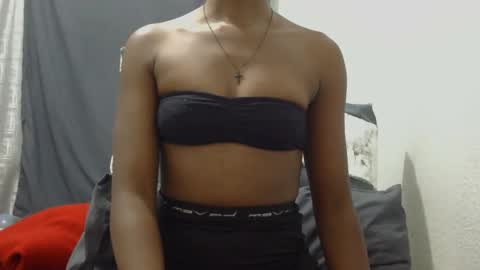 xxsexytalia28 online show from February 26, 7:05 pm