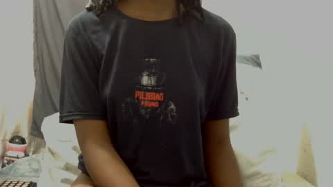 xxsexytalia28 online show from March 4, 5:11 am