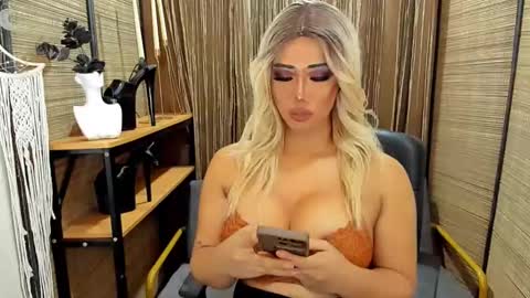 xxtastefullayeshaxx online show from January 15, 11:43 am