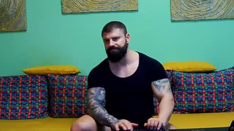 Xtream Leonard online show from February 6, 11:21 am