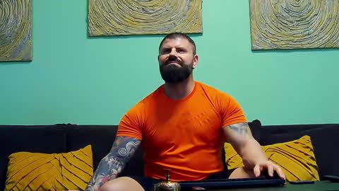 Xtream Leonard online show from November 29, 7:39 pm