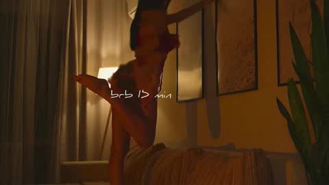 Snapshot of xxx_sunset chatting on November 17, 12:55 pm Molly online show from November 17, 12:55 pm