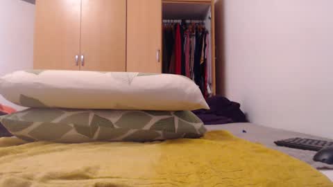 Ayanda online show from February 14, 1:51 pm