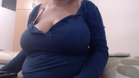 Ayanda online show from February 25, 10:26 am