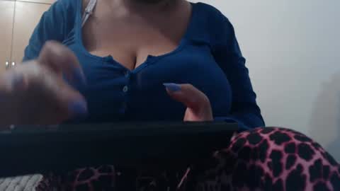 Ayanda online show from February 25, 4:21 pm