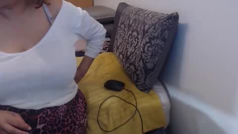 Ayanda online show from October 7, 4:26 pm