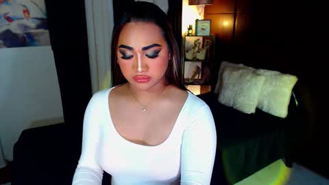 OLIVIA online show from December 11, 2:44 pm