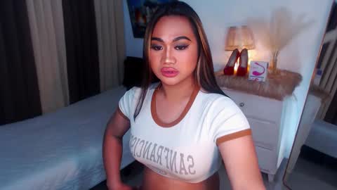 OLIVIA online show from December 23, 5:43 pm