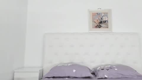 Elvira online show from February 4, 7:18 am