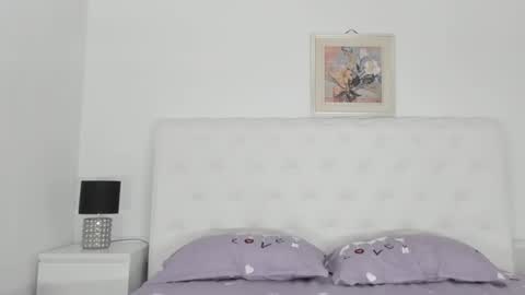 Elvira online show from February 10, 4:30 am