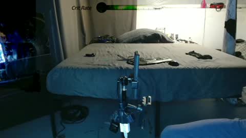 xxxjrstrokesxxx online show from February 6, 3:37 am