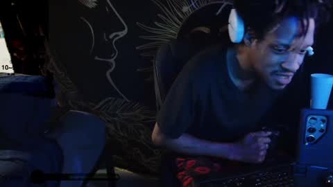 xxxjrstrokesxxx online show from February 16, 10:21 pm