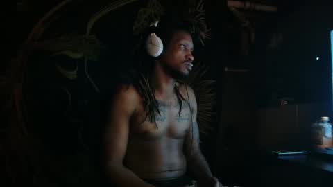 xxxjrstrokesxxx online show from February 21, 6:07 am