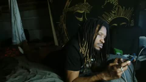 xxxjrstrokesxxx online show from February 26, 7:42 am